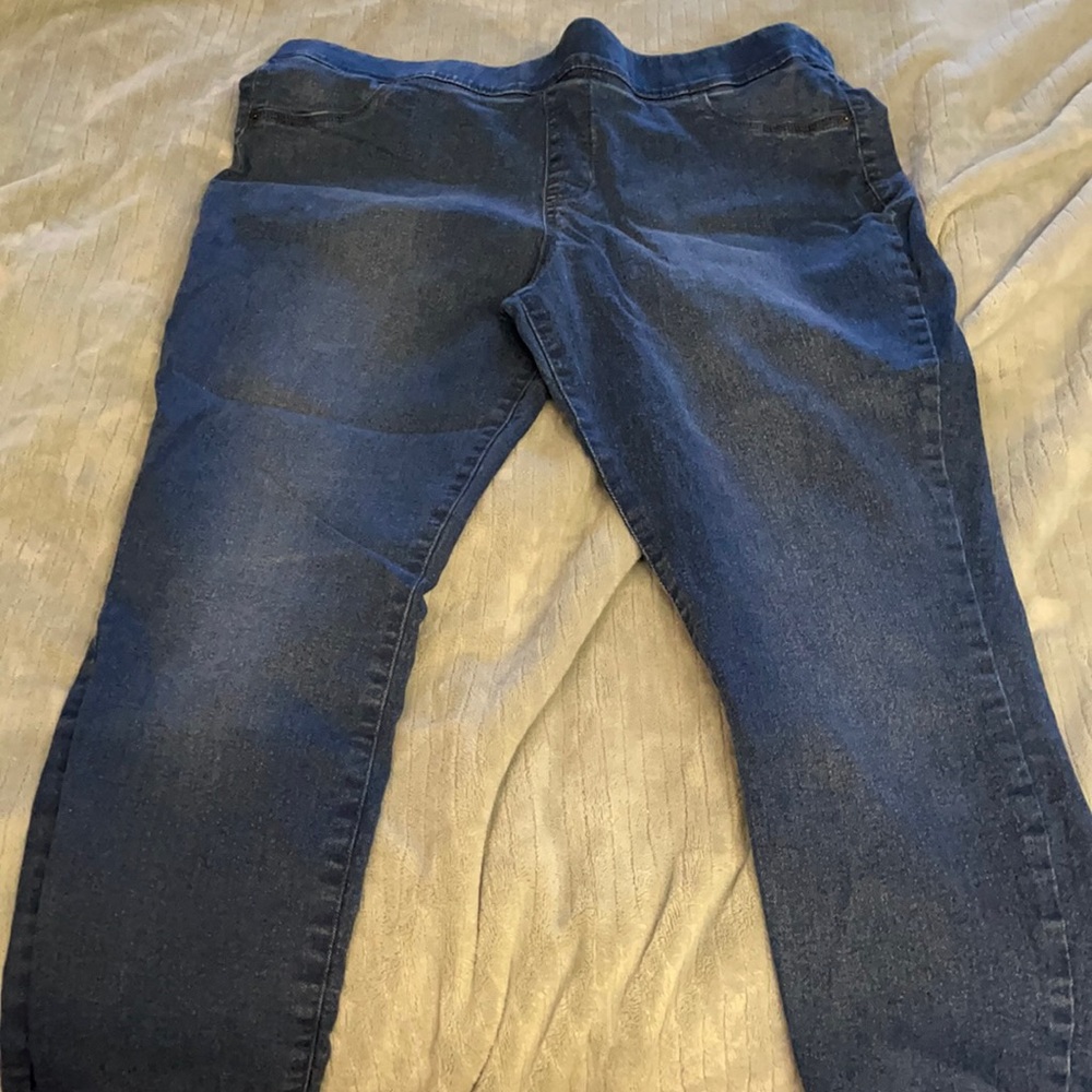 Old Navy Super Skinny jeans, size 18